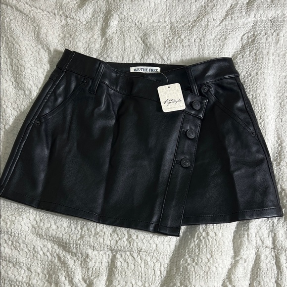 We The Free Dresses & Skirts - We The Free Sleek Black Mini Skirt size 24